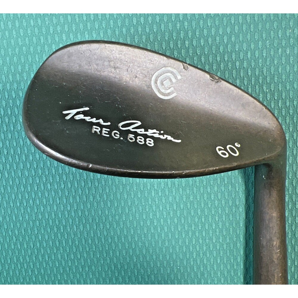 CLEVELAND Tour Action Reg. 588 RTG 60* Lob Wedge DG Steel Shaft RH